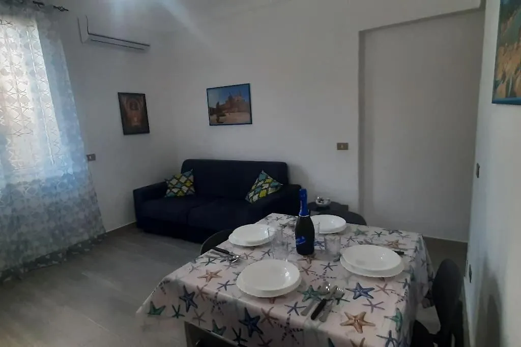 Romagnolo Beach Palermo Holiday home