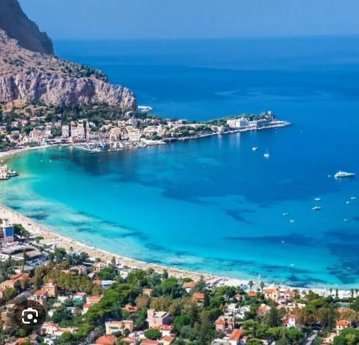 Romagnolo Beach Palermo 0*,  Italy